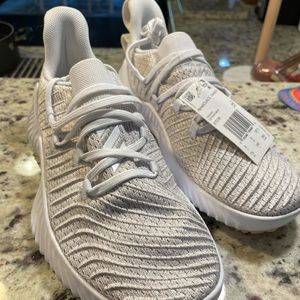Adidas AlphaBounce shoes - Size 7.5, new with tags